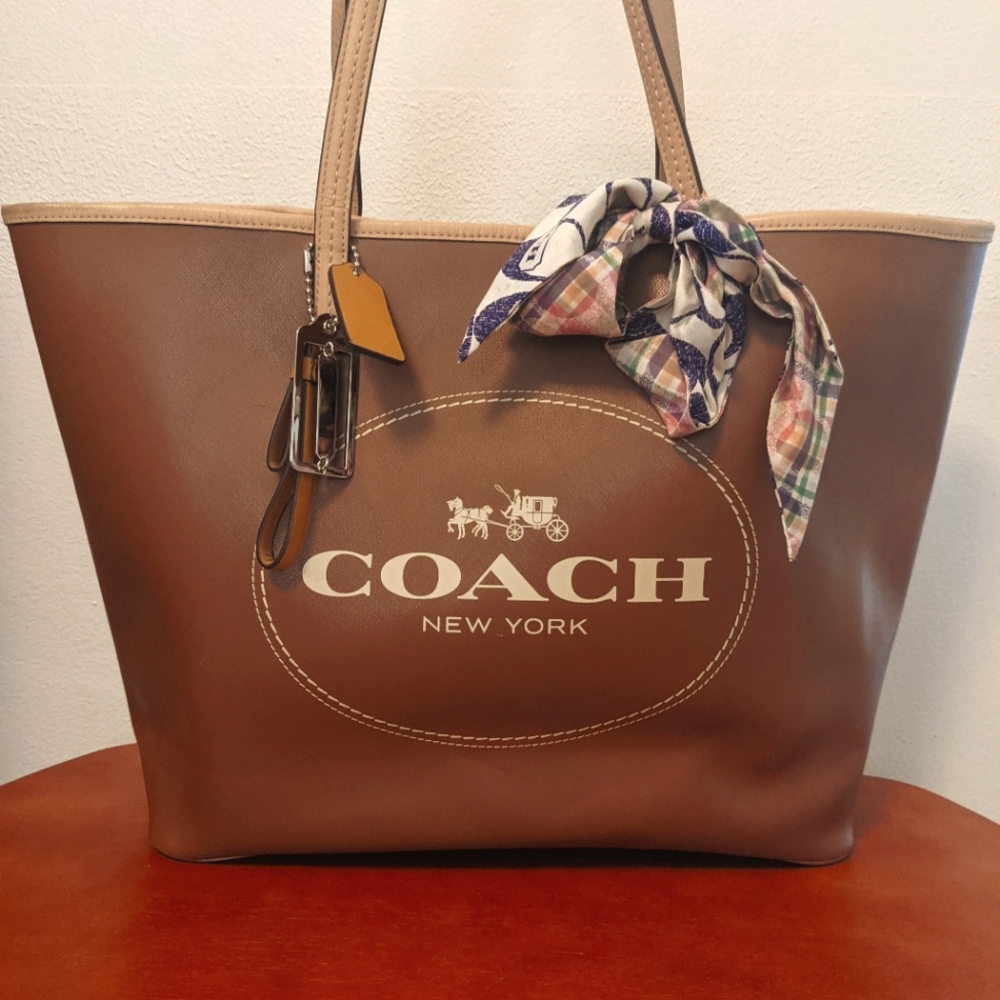 Coach Large Metro Horse and Carriage Tote
